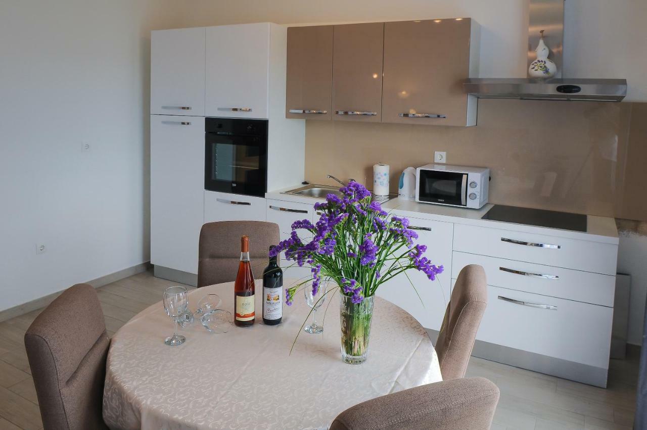 Apartment Petar Kaštela Kültér fotó