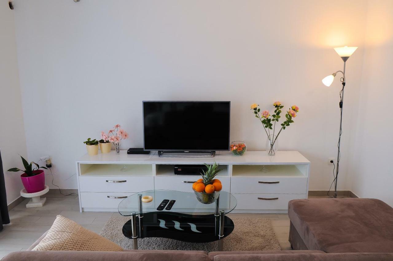Apartment Petar Kaštela Kültér fotó