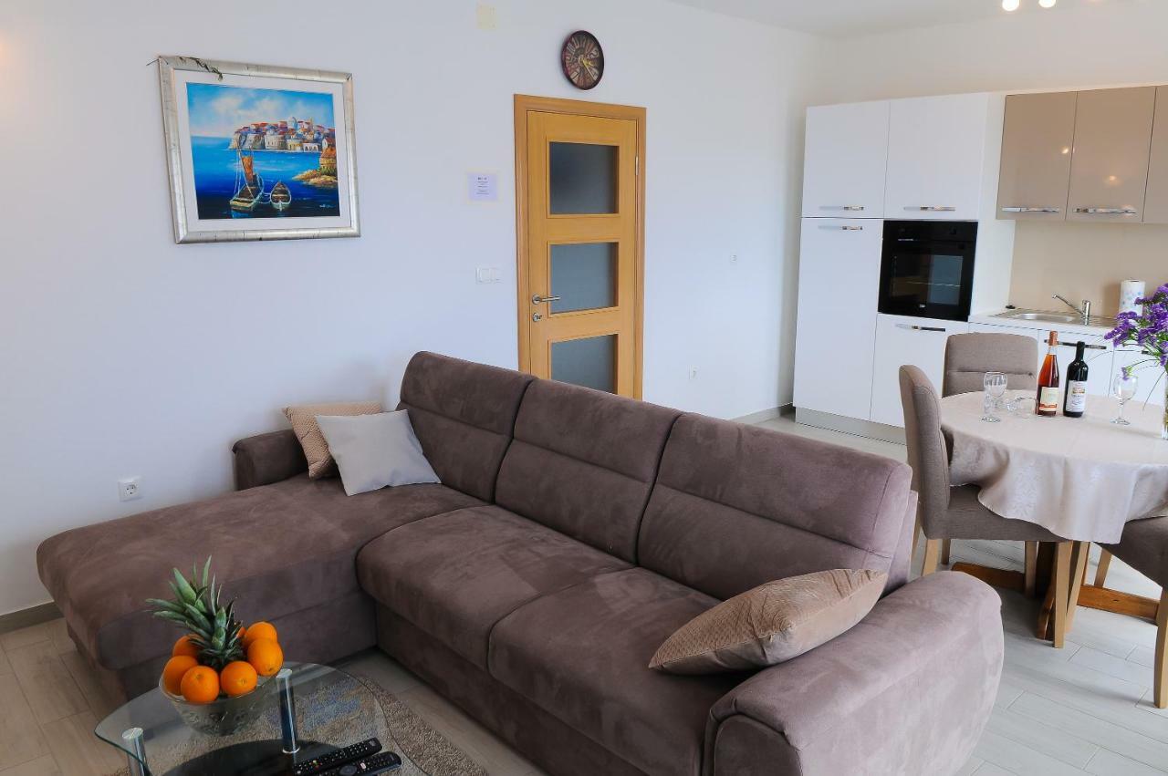 Apartment Petar Kaštela Kültér fotó